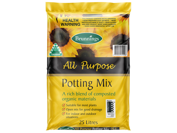 Brunnings Premium Potting Mix Natural Garden 25L